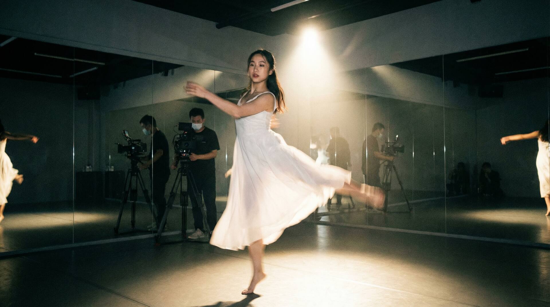 日本三级舞蹈视频